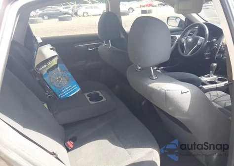 2015 Nissan Altima 2.5 S from USA, damaged, VIN 1N4AL3AP4FC113990